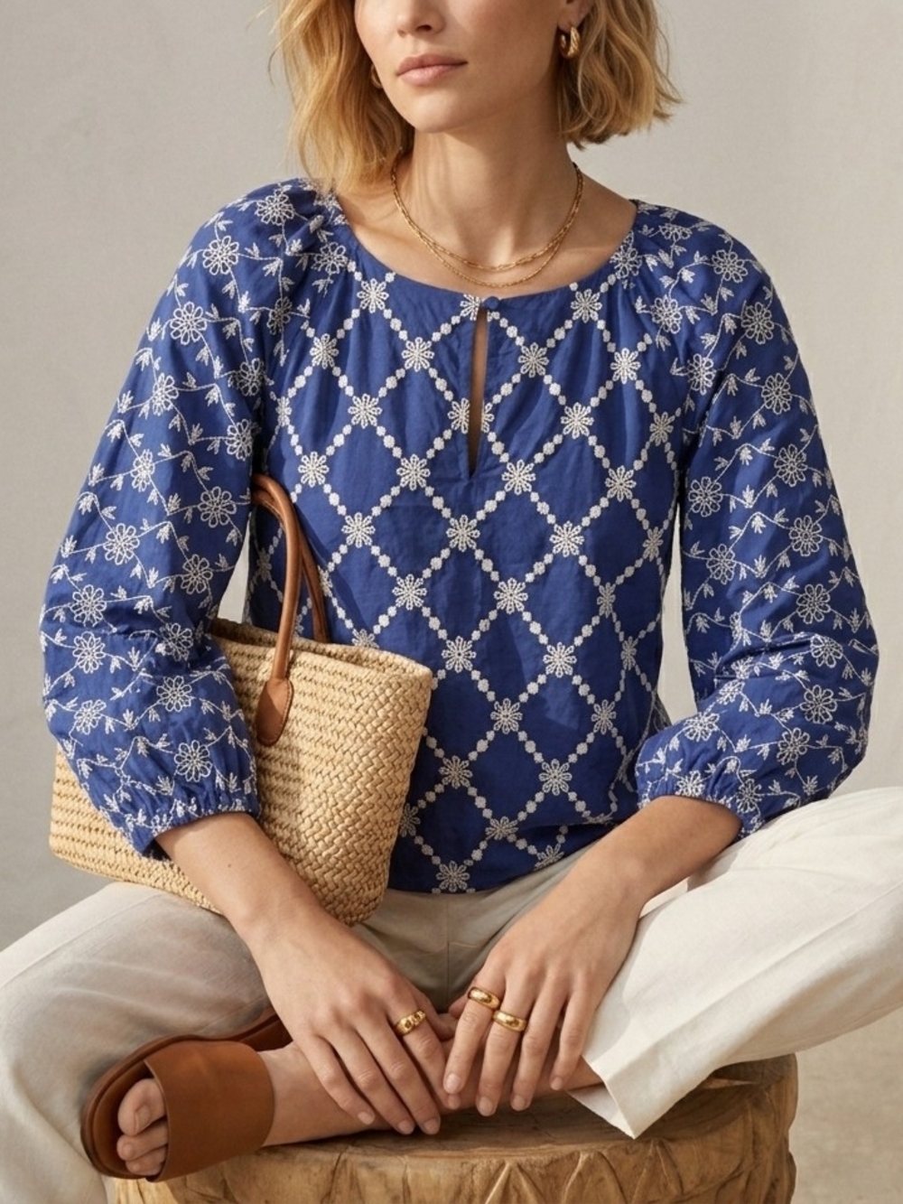 Ann Taylor Blue Embroidered Peasant Blouse Crewneck Puff Sleeves Mediterran XS